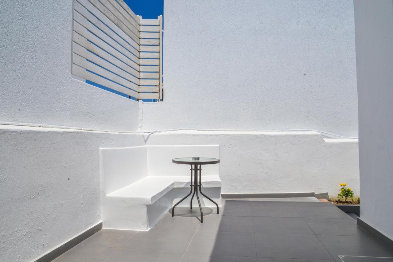 Tzoka'S Apartments Adamantas (Milos) Exterior foto